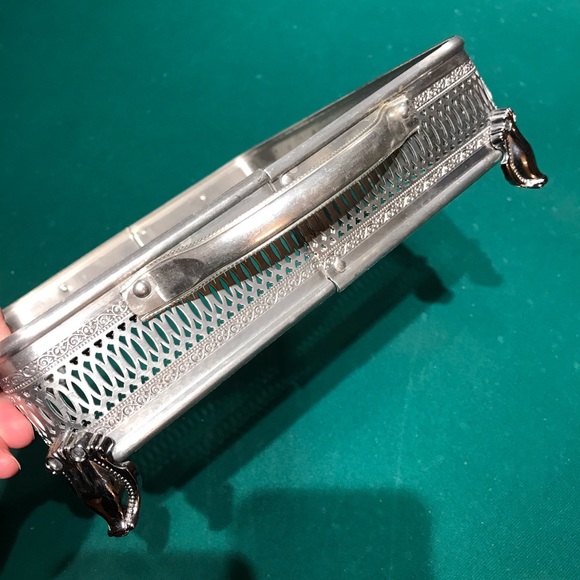 Silver Footed Tray for a glass casserole dish - Picture 4 of 8